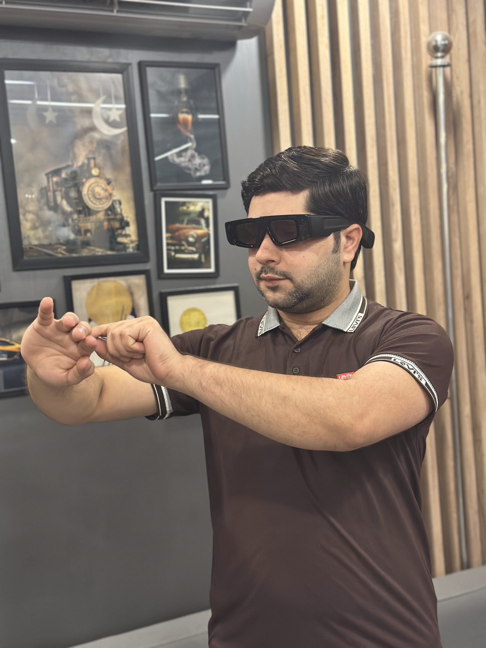 Beyond AR: A Glimpse into Virtual Reality