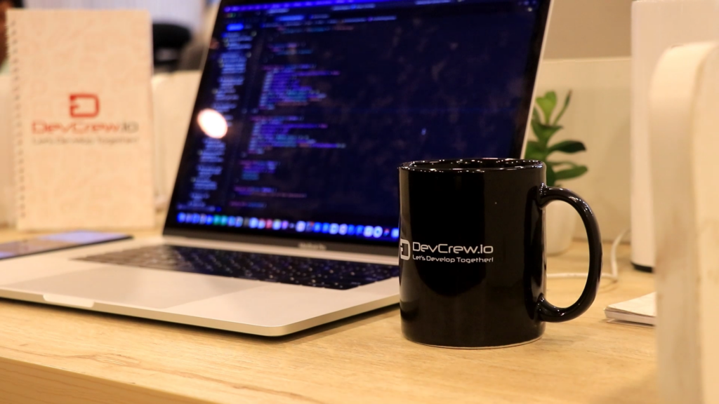 Frontend vs Backend: Which Web Development Career Is Right for You? 2 DevCrew I/O - image 2
